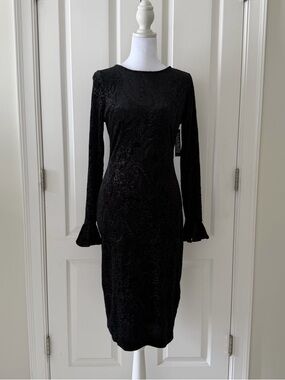 Black Long Sleeve Velvet Sheath Dress